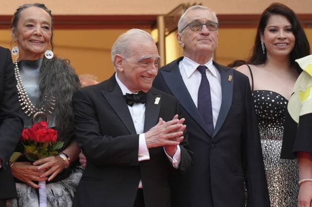 Martin Scorsese - Robert De Niro - Cara Jade Myers CELEBRITES : 76 eme festival de Cannes - Red Carpet du film Â« Killers Of The Flower Moon Â» - Cannes - 20 05 2023 NorbertScanella Panoramic 