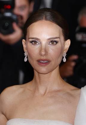 May 21, 2023, CANNES, FRANCE: Natalie Portman attends the May December red carpet during the 76th annual Cannes film festival at Palais des Festivals on May 20, 2023 in Cannes, France. CANNES FRANCE - ZUMAs181 20230521_zea_s181_033 Copyright: xDGPx