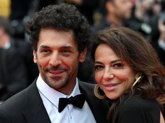 76th Cannes Film Festival 2023, evening 5 - red carpet of the film Killers Of The Flower Moon . In the photo: Tomer Sisley and Sandra Sisley  Copyright: xManuelexMangiarottix xipa-agencyx xPoolxPhotoxEventsx01x IPA_IPA38085895