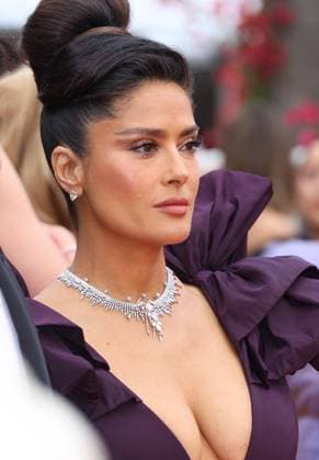 Entertainment Bilder des Tages May 20, 2023, Cannes, FRANCE: Salma Hayek attends the Killers Of The Flower Moon red carpet at the 76th annual Cannes film festival at Palais des Festivals on May 20, 2023 in Cannes, France. Cannes FRANCE - ZUMAs181 20230520_zea_s181_053 Copyright: ximageSPACEx