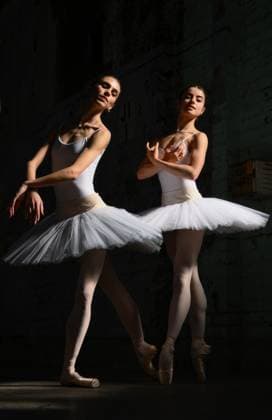 THE AUSTRALIAN BALLET DANCER AWARD WINNER, Isobelle Dashwood (winner of the Telstra Peoples Choice Award) and Lilla Harvey (Winner of the Telstra Rising Star Award) pose for a portrait the morning after the 2023 Telstra Ballet Dancer Awards at Carriageworks, in Sydney, Sunday, May 21, 2023. ( NO ARCHIVING, EDITORIAL USE ONLY, NO USE IN BOOKS WITHOUT CONSENT SYDNEY NEW SOUTH WALES AUSTRALIA  Copyright: xJAMESxGOURLEYx 20230521001801126588