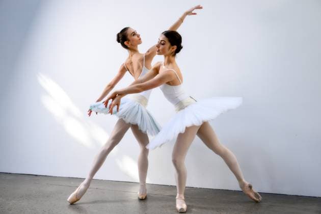 THE AUSTRALIAN BALLET DANCER AWARD WINNER, Isobelle Dashwood (winner of the Telstra Peoples Choice Award) and Lilla Harvey (Winner of the Telstra Rising Star Award) pose for a portrait the morning after the 2023 Telstra Ballet Dancer Awards at Carriageworks, in Sydney, Sunday, May 21, 2023. ( NO ARCHIVING, EDITORIAL USE ONLY, NO USE IN BOOKS WITHOUT CONSENT SYDNEY NEW SOUTH WALES AUSTRALIA  Copyright: xJAMESxGOURLEYx 20230521001801126608