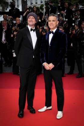 Killers Of The Flower Moon Red Carpet - The 76th Annual Cannes Film Festival Robbie Williams attend the Killers Of The Flower Moon red carpet during the 76th annual Cannes film festival at Palais des Festivals on May 20, 2023 in Cannes, France. Cannes France  Copyright: xDanielexCifalÃ x originalFilename: cifala-notitle230521_npBPH.jpg