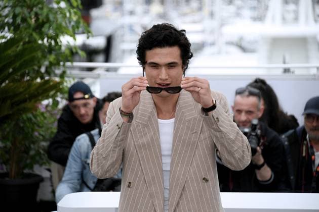 76th Cannes Film Festival 2023, Photocall film May December. Pictured: Charles Melton  Copyright: xAlbertoxTerenghi PoolxPhotoxEvenx xPoolxPhotoxEventsx01x IPA_IPA38094386