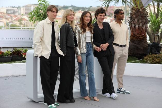 May 21, 2023, Cannes, Cote d Azur, France: PAUL BEAUREPAIRE, KATELL QUILLEVERE, ANAIS DEMOUSTIER, VINCENT LACOSTE and MORGAN BAILEY attend the photocall for Along Came Love during the 76th Annual Cannes Film Festival at Palais des Festivals on May 21, 2023 in Cannes, France Cannes France - ZUMAc179 20230521_zep_c179_026 Copyright: xMickaelxChavetx