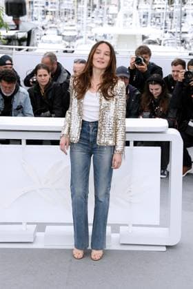 76th Cannes Film Festival 2023, Photocall film Le Temps D Aimer (Along Came Love). Pictured: Anais Demoustier  Copyright: xAlbertoxTerenghi PoolxPhotoxEvenx xPoolxPhotoxEventsx01x IPA_IPA38095403