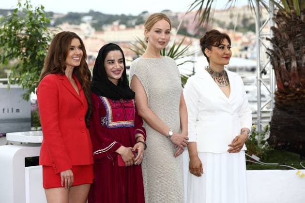 May 21, 2023, Cannes, Cote d Azur, France: JENNIFER LAWRENCE attends the photocall for Bread and Roses during the 76th Annual Cannes Film Festival at Palais des Festivals on May 21, 2023 in Cannes, France Cannes France - ZUMAc179 20230521_zep_c179_073 Copyright: xMickaelxChavetx