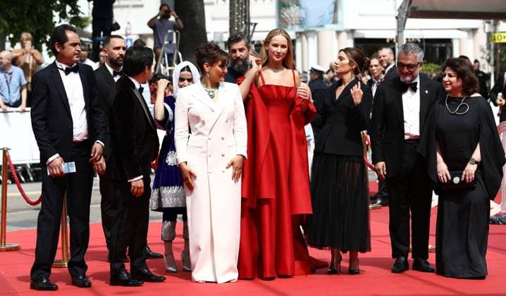 May 21, 2023, Cannes, Cote d Azur, France: JENNIFER LAWRENCE attends the screening of Anatomy of a Fall during the 76th Annual Cannes Film Festival at Palais des Festivals on May 21, 2023 in Cannes, France Cannes France - ZUMAc179 20230521_zep_c179_218 Copyright: xMickaelxChavetx