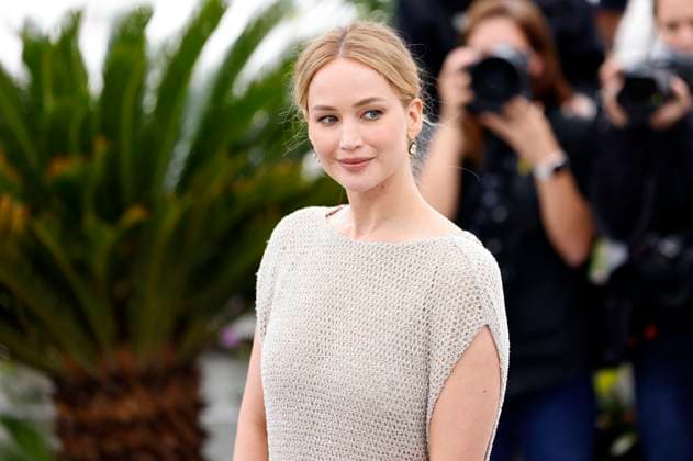 Jennifer Lawrence at the photocall for the documentary Bread And Roses at the Festival de Cannes 2023 76 Cannes International Film Festival at the Palais des Festivals Cannes, 21 05 2023. Foto:xS.xGabschx xFuturexImage