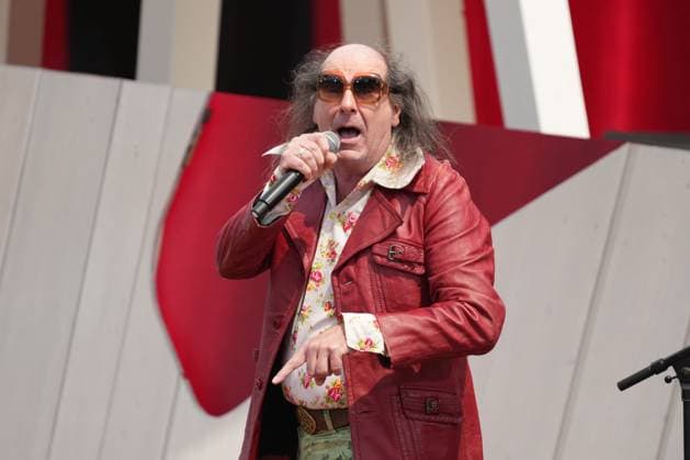 Bilder des Jahres 2023, Entertainment 05 Mai Entertainment Themen der Woche KW20 Entertainment Bilder des Tages ZDF-Fernsehgarten Guildo Horn in der Unterhaltungsshow ZDF Fernsehgarten am 21.05.2023 in Mainz. Mainz ZDF Fernsehgarten Rheinland-Pfalz *** ZDF Fernsehgarten Guildo Horn in the entertainment show ZDF Fernsehgarten on 21 05 2023 in Mainz Mainz ZDF Fernsehgarten Rhineland-Palatinate