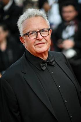 Internationale Filmfestspiele von Cannes, Firebrand Premiere 76e Festival International du film de Cannes. Montee du film Firebrand - Le jeu de la reine - 76th International Cannes Film Festival. Red carpet of Firebrand - Le jeu de la reine - Michel Field 292338 2023-05-21  Copyright: xLionelxGuericolas MPPx STAR_292338_001