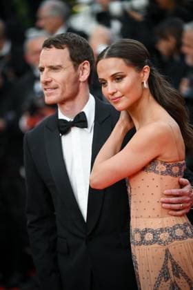 Internationale Filmfestspiele von Cannes, Firebrand Premiere 76e Festival International du film de Cannes. Montee du film Firebrand - Le jeu de la reine - 76th International Cannes Film Festival. Red carpet of Firebrand - Le jeu de la reine - Alicia Vikander , Michael Fassbender 292338 2023-05-21  Copyright: xLionelxGuericolas MPPx STAR_292338_101