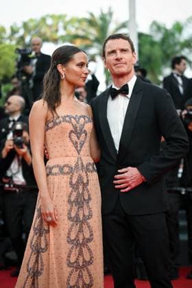 Internationale Filmfestspiele von Cannes, Firebrand Premiere 76e Festival International du film de Cannes. Montee du film Firebrand - Le jeu de la reine - 76th International Cannes Film Festival. Red carpet of Firebrand - Le jeu de la reine - Alicia Vikander , Michael Fassbender 292338 2023-05-21  Copyright: xLionelxGuericolas MPPx STAR_292338_106