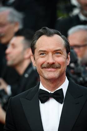 Internationale Filmfestspiele von Cannes, Firebrand Premiere 76e Festival International du film de Cannes. Montee du film Firebrand - Le jeu de la reine - 76th International Cannes Film Festival. Red carpet of Firebrand - Le jeu de la reine - Jude Law 292338 2023-05-21  Copyright: xLionelxGuericolas MPPx STAR_292338_113