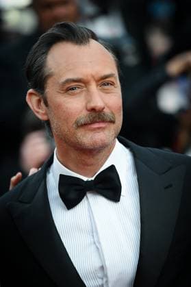 Internationale Filmfestspiele von Cannes, Firebrand Premiere 76e Festival International du film de Cannes. Montee du film Firebrand - Le jeu de la reine - 76th International Cannes Film Festival. Red carpet of Firebrand - Le jeu de la reine - Jude Law 292338 2023-05-21  Copyright: xLionelxGuericolas MPPx STAR_292338_115