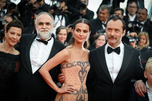Internationale Filmfestspiele von Cannes, Firebrand Premiere 76e Festival International du film de Cannes. Montee du film Firebrand - Le jeu de la reine - 76th International Cannes Film Festival. Red carpet of Firebrand - Le jeu de la reine - Alicia Vikander , Jude Law 292338 2023-05-21  Copyright: xLionelxGuericolas MPPx STAR_292338_117