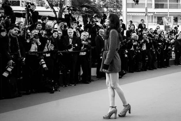 Internationale Filmfestspiele von Cannes, Firebrand Premiere 76e Festival International du Film de Cannes. MontÃ e des marches du film Le jeu de la reine . 76th International Cannes Film Festival 292340 2023-05-21 Cannes France Cotillard, Marion  Copyright: xEstellexCarlierx xStarfacex STAR_292340_075