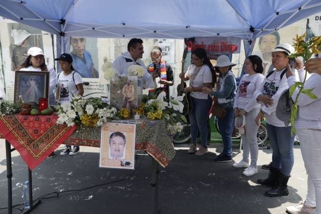 Mexiko, Mario Vergara Gedenken in Mexiko-Stadt Searchers for the disappeared in Mexico pay post memorial tribute to Mario Vergara May 21, 2023, Mexico City, Mexico: Searchers for the disappeared pay a post-memorial tribute to Mario Vergara, prominent searcher for victims of disappearances in a ceremony at the Gloriette to the Disappeared in Mexico City. on May 21, 2023 in Mexico City, Mexico (Photo by Luis Barron Eyepix Group). Copyright: xLuisxBarronx xEyepixxGroupx LB_20230521_MARIO8