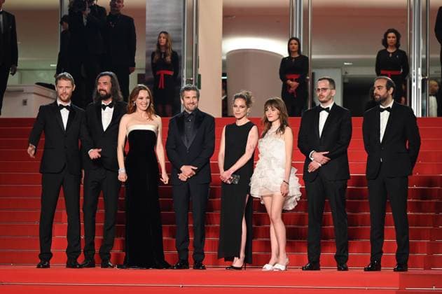 Internationale Filmfestspiele von Cannes, Acide Premiere 76th Cannes Film Festival 2023, Red Carpet Acid Pictured: Guillaume Canet, Laetitia Dosch, Rob, Marie Jung, Just Philippot, Patience Munchenbach  Copyright: xManuelexMangiarottix xipa-agencyx xPoolxPhotoxEventsx01x IPA_IPA38113121