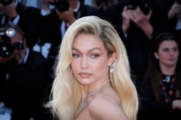 Internationale Filmfestspiele von Cannes, Firebrand Premiere Firebrand (Le Jeu De La Reine) Red Carpet - The 76th Annual Cannes Film Festival Gigi Hadid attend the Firebrand (Le Jeu De La Reine) red carpet during the 76th annual Cannes film festival at Palais des Festivals on May 21, 2023 in Cannes, France. Cannes France  Copyright: xDanielexCifalÃ x originalFilename: cifala-notitle230521_npQsv.jpg