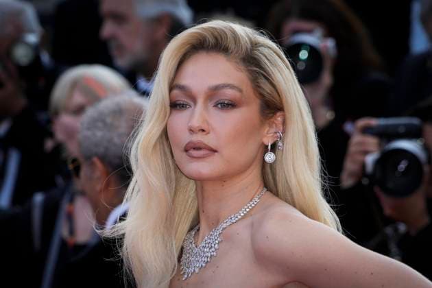 Internationale Filmfestspiele von Cannes, Firebrand Premiere Firebrand (Le Jeu De La Reine) Red Carpet - The 76th Annual Cannes Film Festival Gigi Hadid attend the Firebrand (Le Jeu De La Reine) red carpet during the 76th annual Cannes film festival at Palais des Festivals on May 21, 2023 in Cannes, France. Cannes France  Copyright: xDanielexCifalÃ x originalFilename: cifala-notitle230521_npscZ.jpg