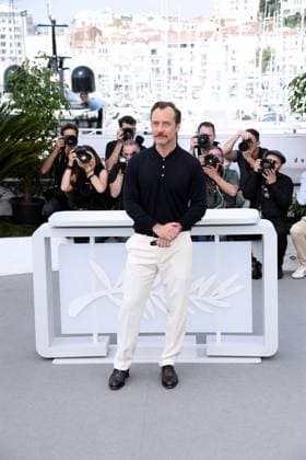 76th Cannes Film Festival 2023, Photocall film Firebrand. Pictured: Jude Law  Copyright: xAlbertoxTerenghi PoolxPhotoxEvenx xPoolxPhotoxEventsx01x IPA_IPA38121097