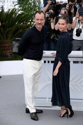 76th Cannes Film Festival 2023, Photocall film Firebrand. Pictured: Jude Law, Alicia Vikander  Copyright: xAlbertoxTerenghi PoolxPhotoxEvenx xPoolxPhotoxEventsx01x IPA_IPA38121108