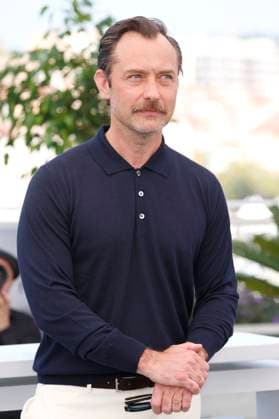 Jude Law at the photocall for the feature film Firebrand at the Festival de Cannes 2023 76 Cannes International Film Festival at the Palais des Festivals Cannes, 22 05 2023. Foto:xD.xBedrosianx xFuturexImage