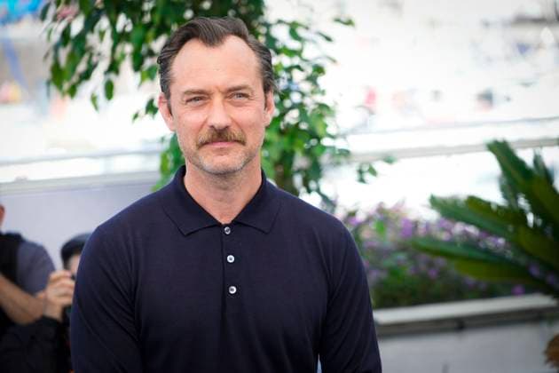 IPP Photo Daniele Cifala™ Cannes 22 05 2023 Firebrand Le Jeu De La Reine Photocall The 76th Annual Cannes Film Festival in the photo Jude Law Italy Photo Press World Copyright  0