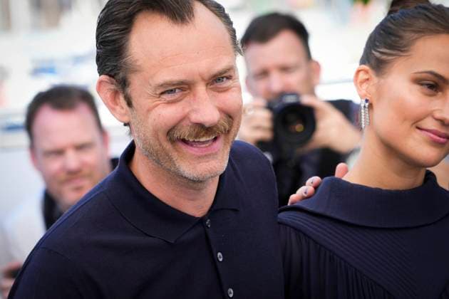 IPP Photo Daniele Cifala™ Cannes 22 05 2023 Firebrand Le Jeu De La Reine Photocall The 76th Annual Cannes Film Festival in the photo Jude Law Italy Photo Press World Copyright  0