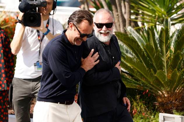 Jude Law and Karim Ainouz at the photocall for the feature film Firebrand at the Festival de Cannes 2023 76 Cannes International Film Festival at the Palais des Festivals Cannes, 22 05 2023. Foto:xS.xGabschx xFuturexImage