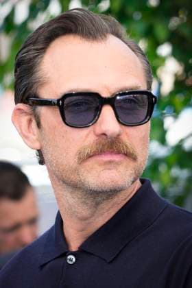 IPP Photo Daniele Cifala™ Cannes 22 05 2023 Firebrand Le Jeu De La Reine Photocall The 76th Annual Cannes Film Festival in the photo Jude Law Italy Photo Press World Copyright  0