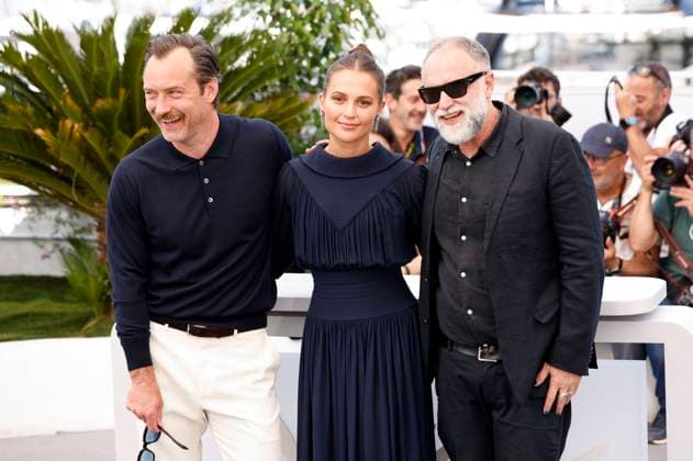 Jude Law, Alicia Vikander and Karim Ainouz at the photocall for the feature film Firebrand at the Festival de Cannes 2023 76 Cannes International Film Festival at the Palais des Festivals Cannes, 22 05 2023. Foto:xS.xGabschx xFuturexImage