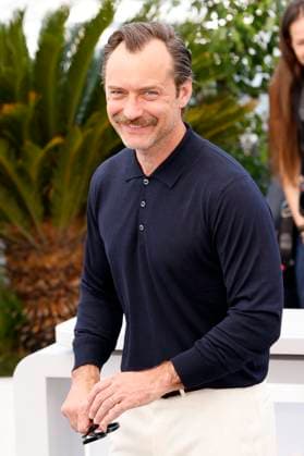 Jude Law at the photocall for the feature film Firebrand at the Festival de Cannes 2023 76 Cannes International Film Festival at the Palais des Festivals Cannes, 22 05 2023. Foto:xS.xGabschx xFuturexImage