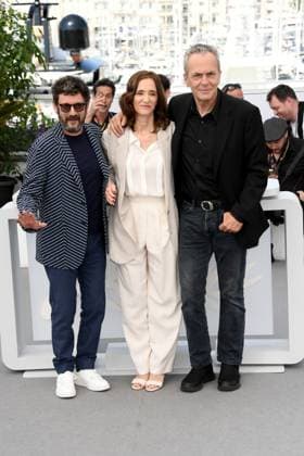 76th Cannes Film Festival 2023, Photocall film Cerrar Los Ojos (Close Your Eyes) . Pictured: Manolo Solo, Ana Torrent, Jose Coronado  Copyright: xAlbertoxTerenghi PoolxPhotoxEvenx xPoolxPhotoxEventsx01x IPA_IPA38123537
