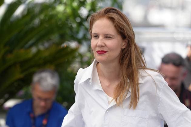 Internationale Filmfestspiele von Cannes, Anatomy of a Fall - Anatomie d une chute Photocall Justine Triet CELEBRITES : 76 eme festival de Cannes - Photocall du film Â« Anatomie d une Chute (Anatomy Of A Fall) Â» - Cannes - 22 05 2023 NorbertScanella Panoramic 