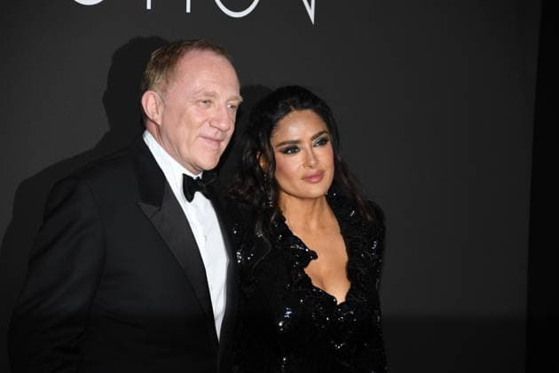 Francois Henri Pinault and Salma Hayek - 2023 Kering Women in Motion Award during the 76th annual Cannes film festival in Cannes, France. CELEBRITES : 76eme festival international de Cannes - Tapis rouge - Cannes - 21 05 2023 LionelUrman Panoramic 