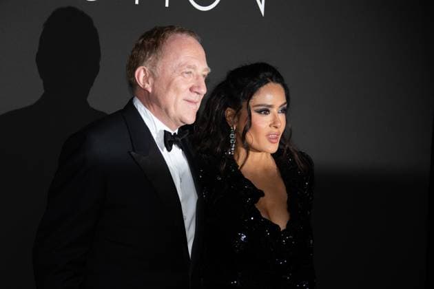 Francois Henri Pinault and Salma Hayek - 2023 Kering Women in Motion Award during the 76th annual Cannes film festival in Cannes, France. CELEBRITES : 76eme festival international de Cannes - Tapis rouge - Cannes - 21 05 2023 LionelUrman Panoramic 