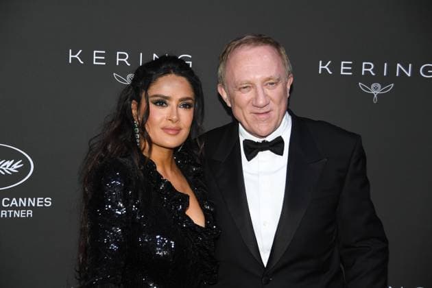Francois Henri Pinault and Salma Hayek - 2023 Kering Women in Motion Award during the 76th annual Cannes film festival in Cannes, France. CELEBRITES : 76eme festival international de Cannes - Tapis rouge - Cannes - 21 05 2023 LionelUrman Panoramic 