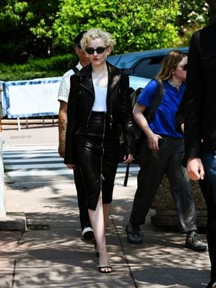 76th Cannes Film Festival 2023, day 7 - Julia Garner walking on the croisette  Copyright: xManuelexMangiarottix xipa-agencyx xPoolxPhotoxEventsx01x IPA_IPA38125165
