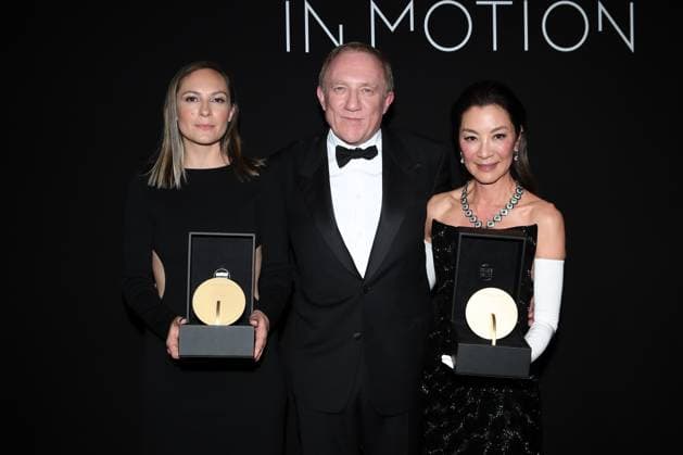 Carmen Jacquier, Francois Henri Pinault and Michelle Yeoh - Carmen Jacquier and Michelle Yeoh won the 2023 Kering Women in Motion Award during the 76th annual Cannes film festival in Cannes, France. CELEBRITES : 76eme festival international de Cannes - Tapis rouge - Cannes - 21 05 2023 LionelUrman Panoramic 