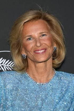 Iris Knobloch - 2023 Kering Women in Motion Award during the 76th annual Cannes film festival in Cannes, France. CELEBRITES : 76eme festival international de Cannes - Tapis rouge - Cannes - 21 05 2023 LionelUrman Panoramic 
