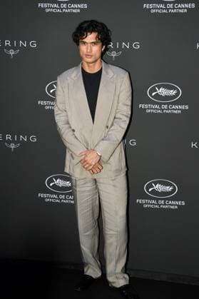 Charles Melton - 2023 Kering Women in Motion Award during the 76th annual Cannes film festival in Cannes, France. CELEBRITES : 76eme festival international de Cannes - Tapis rouge - Cannes - 21 05 2023 LionelUrman Panoramic 