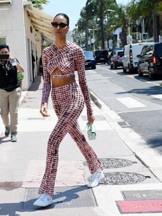 76th Cannes Film Festival 2023, day 7 - Cindy Bruna walking on the croisette  Copyright: xManuelexMangiarottix xipa-agencyx xPoolxPhotoxEventsx01x IPA_IPA38125392