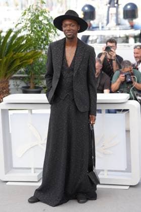 Baloji CELEBRITES : 76 eme festival de Cannes - Photocall du film Â« Augure (Omen) Â» - Cannes - 22 05 2023 NorbertScanella Panoramic 