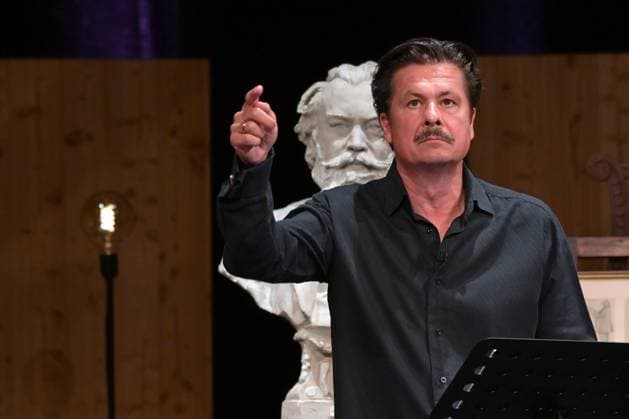 Concert and reading Brahms and the folk music , with the artists opera singer Raphael Fingerlos, actor Michael Dangl and pianist Sascha El Mouissi at the St