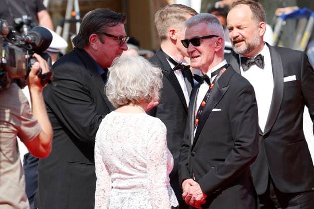 Aki Kaurismäki and Wolfgang Werner at the premiere of the feature film Kuolleet lehdet Fallen Leaves at the Festival de Cannes 2023 76 Cannes International Film Festival at the Palais des Festivals Cannes, 22 05 2023. Foto:xD.xBedrosianx xFuturexImage