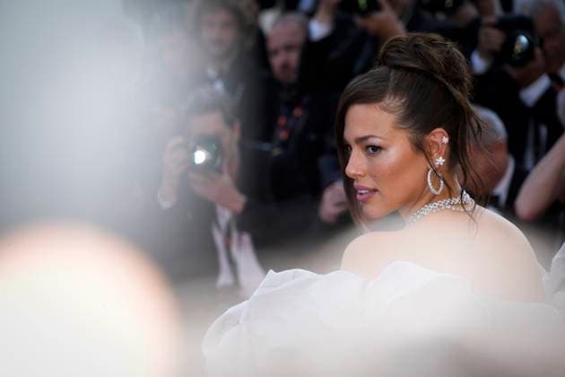 Club Zero Red Carpet - The 76th Annual Cannes Film Festival Ashley Graham attends the Club Zero red carpet during the 76th annual Cannes film festival at Palais des Festivals on May 22, 2023 in Cannes, France. Cannes France  Copyright: xDanielexCifalÃ x originalFilename: cifala-notitle230522_npJpe.jpg