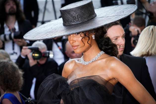 Club Zero Red Carpet - The 76th Annual Cannes Film Festival Cindy Bruna attends the Club Zero red carpet during the 76th annual Cannes film festival at Palais des Festivals on May 22, 2023 in Cannes, France. Cannes France  Copyright: xDanielexCifalÃ x originalFilename: cifala-notitle230522_npia0.jpg