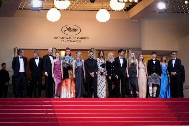 Club Zero Red Carpet - The 76th Annual Cannes Film Festival Producer Phillipe Bober, Lukas Turtur, Ksenia Devriendt, Luke Barker, Mia Wasikowska, Mathieu Demy, Elsa Zylberstein, Director Jessica Hausner, Amir El-Masry, Florence Baker, Gwen Currant, Samuel D Anderson, Geraldine Bajard and Producer Johannes Schuber attends the Club Zero red carpet during the 76th annual Cannes film festival at Palais des Festivals on May 22, 2023 in Cannes, France. Cannes France Copyright: xDanielexCifalà x originalFilename: cifala-notitle230522_npqmT.jpg